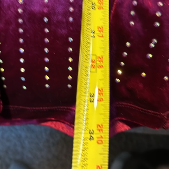 Windsor maroon velvet dress with sequins. - Picture 6 of 11